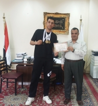 تهنئة للطالب للطالب مصطفى سيد مصطفى سلامة بشعبة اللغة الانجليزية بالكلية ولاعب منتخب مصر للكيك بوكسينج بمناسبة فوزه بالمركز الأول