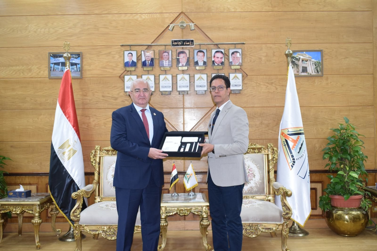 لبحث سبل التعاون الأكاديمي: رئيس جامعة بنها يستقبل سفير أذربيجان بالقاهرة